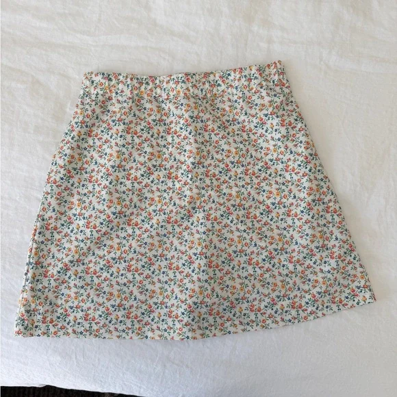 Byrdie Golf Skirt - Picture 3 of 4
